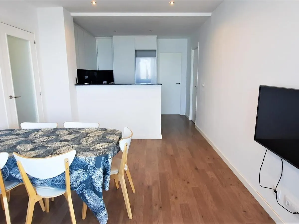 Apartment Apartamento De 3 Habitaciones Con Terraza, Piscina, Parking Y Aire Acondicionado En Llanca - Es-170-54
